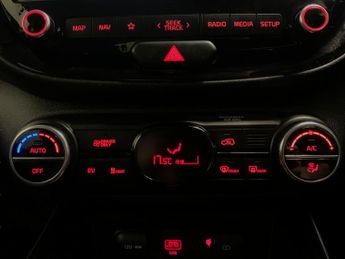 Kia Soul 64kWh First Edition (201 bhp) - LED - REVERSE CAM - NAV