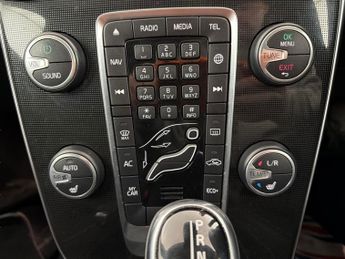 Volvo V40 1.5 T2 GPF Momentum Nav Plus (122 ps) - ACTIVE TFT CRYSTAL DRIVE