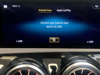 Mercedes-Benz CLA 1.3 CLA180 AMG Line (Premium 2) Coupe 7G-DCT (136 ps) - LED - NA