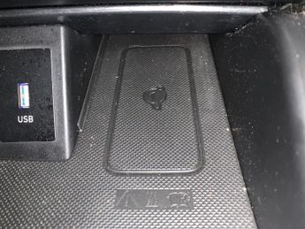 Hyundai Kona 64kWh Premium (10.5kW Charger) (204 ps) - UPGRADED SOUND - KEYLE