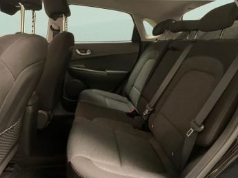 Hyundai Kona 64kWh Premium (10.5kW Charger) (204 ps) - UPGRADED SOUND - KEYLE