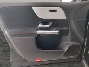 Mercedes-Benz EQA EQA 250 66.5kWh AMG Line (Premium) (190 ps) - REVERSE CAM - HEAT