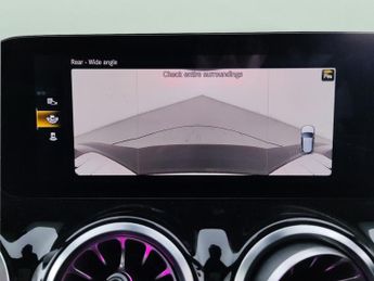 Mercedes-Benz EQA EQA 250 66.5kWh AMG Line (Premium) (190 ps) - REVERSE CAM - HEAT