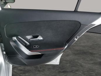 Mercedes-Benz A Class 2.0 A220d AMG Line 8G-DCT (190 ps) - LED - REVERSE CAM - NAV