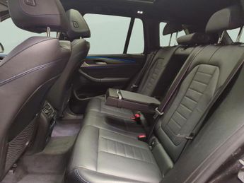 BMW iX3 80kWh M Sport Pro (286 ps) - PAN ROOF - HUD - GESTURE CONTROL
