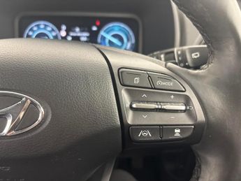 Hyundai Kona 1.6 h-GDi Premium DCT (141 ps) - HEATED SEATS - HEATED STEERING