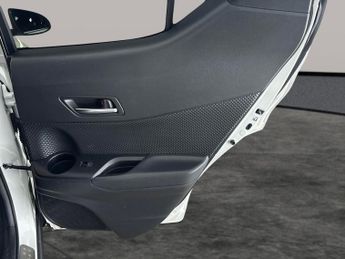Toyota C-HR 1.8 VVT-h GPF Design CVT (122 ps) - LED - REVERSE CAM - NAV