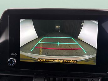 Toyota C-HR 1.8 VVT-h GPF Design CVT (122 ps) - LED - REVERSE CAM - NAV