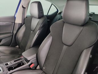 Skoda Octavia 1.4 TSI iV 13kWh SE L Plug-in DSG (204 ps) - ADAPTIVE CRUISE