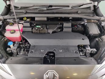 MG Mg4 64kWh SE Long Range (203 ps) - NAV - LANE DEPARTURE  - CRUISE