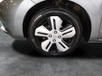 Honda Jazz 1.5 h i-MMD EX eCVT (107 ps) - HEATED SEATS - HEATED STEERING