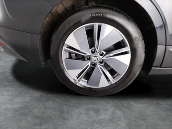 Skoda Enyaq iV 62kWh 60 (DC120kW) (179 ps) - SMARTLINK - NAV - LEATHER