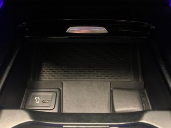 Mercedes-Benz EQA EQA 250+ 70.5kWh AMG Line (Premium) (190 ps) - ADAPTIVE LIGHTS