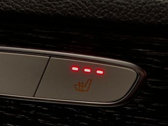 Mercedes-Benz C Class 2.0 C300e 13.5kWh AMG Line Edition Plug-in G-Tronic+ (320 ps) - 