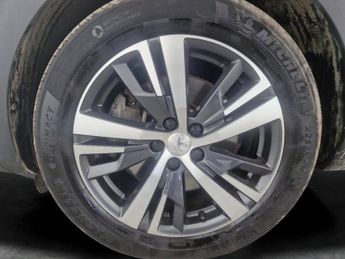 Peugeot 3008 1.6 13.2kWh Allure Plug-in e-EAT (225 ps) - LANE DEPARTURE  - BL