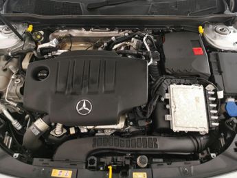 Mercedes-Benz A Class 2.0 A220d AMG Line 8G-DCT (190 ps) - LED - REVERSE CAM - NAV