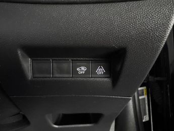Peugeot E-2008 50kWh GT (7kW Charger) (136 ps) - LED - REVERSE CAM - NAV