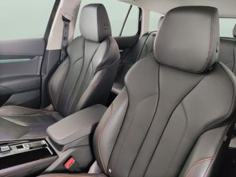 Skoda Enyaq iV 62kWh 60 (DC120kW) (179 ps) - SMARTLINK - NAV - LEATHER