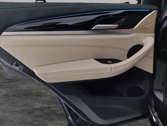 BMW iX3 80kWh M Sport (286 ps) - HUD - CARPLAY - UPGRADED SOUND