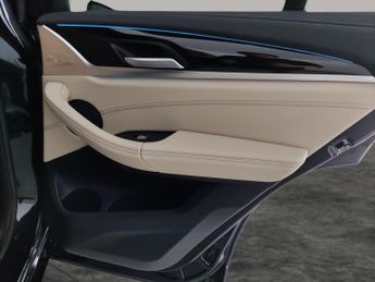 BMW iX3 80kWh M Sport (286 ps) - HUD - CARPLAY - UPGRADED SOUND