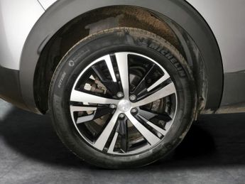 Peugeot 3008 1.6 14.2kWh GT Plug-in e-EAT (225 ps) - LED - REVERSE CAM