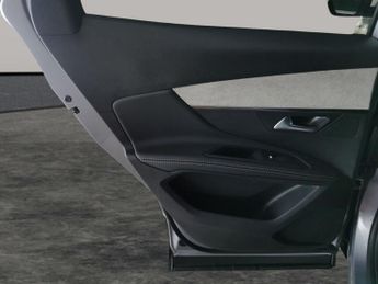 Peugeot 3008 1.6 14.2kWh GT Plug-in e-EAT (225 ps) - LED - REVERSE CAM