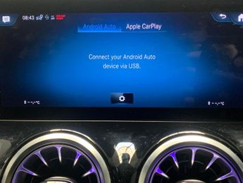 Mercedes-Benz EQA EQA 250+ 70.5kWh AMG Line (Premium) (190 ps) - ADAPTIVE LIGHTS