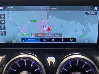 Mercedes-Benz EQA EQA 250+ 70.5kWh AMG Line (Premium) (190 ps) - ADAPTIVE LIGHTS