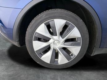 Tesla Model Y (Dual Motor) Long Range 4WDE (384 bhp) - HEATED STEERING - WIFI