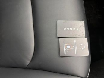 Tesla Model Y (Dual Motor) Long Range 4WDE (384 bhp) - HEATED STEERING - WIFI
