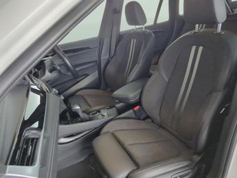 BMW X1 1.5 25e 10kWh M Sport Plug-in xDrive (220 ps) - CARPLAY - BLACK 