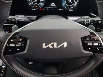 Kia Niro 64.8kWh 4 (201 bhp) - ACTIVE LANE ASSIST - HEAT AND COOL SEATS
