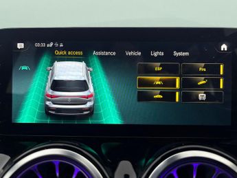 Mercedes-Benz EQB EQB 300 66.5kWh AMG Line 4MATIC (228 ps) - LED - REVERSE CAM - 7