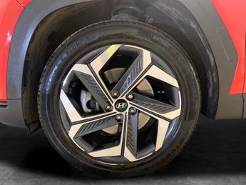 Hyundai Tucson 1.6 h T-GDi Premium (230 ps) - NAV - HEATED STEERING - BLIND SPO
