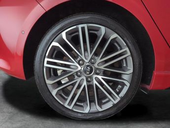 Kia Ceed 1.4 T-GDi GT-Line S DCT (138 bhp) - LED - REVERSE CAM - NAV