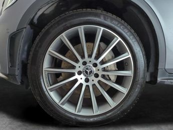 Mercedes-Benz GLC 2.0 GLC300d AMG Line (Premium) G-Tronic+ 4MATIC (245 ps) - HEATE