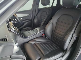 Mercedes-Benz GLC 2.0 GLC300d AMG Line (Premium) G-Tronic+ 4MATIC (245 ps) - HEATE