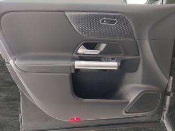 Mercedes-Benz EQA EQA 250+ 70.5kWh Sport (Executive) (190 ps) - ADAPTIVE LIGHTS