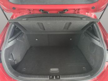 Kia Ceed 1.4 T-GDi GT-Line S DCT (138 bhp) - LED - REVERSE CAM - NAV