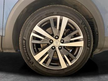 Peugeot 3008 1.6 13.2kWh Allure Plug-in e-EAT (225 ps) - LANE DEPARTURE  - BL