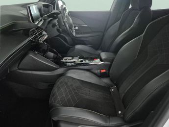 Peugeot E-2008 50kWh GT Premium (136 ps) - REVERSE CAM - ALCANTARA - NAV