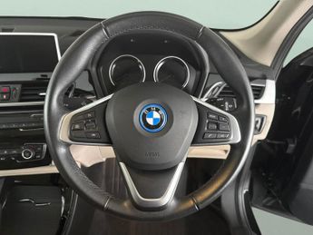 BMW X1 1.5 25e 10kWh xLine Plug-in xDrive (220 ps) - PERFORMANCE CONTRO