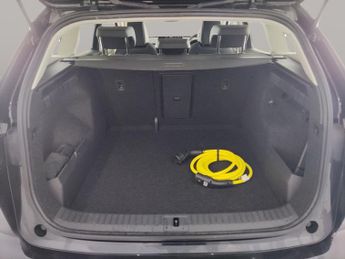 Skoda Enyaq iV 62kWh 60 (DC120kW) (179 ps) - SMARTLINK - NAV - LEATHER