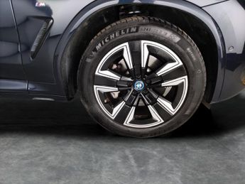 BMW iX3 80kWh M Sport (286 ps) - HUD - CARPLAY - UPGRADED SOUND