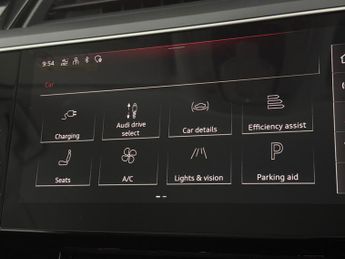 Audi e-tron 55 Sport Sportback quattro 95kWh (11kW Charger) (408 ps) - REVER