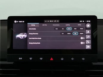 MG Mg4 64kWh SE Long Range (203 ps) - REVERSE CAM - NAV - BLUETOOTH