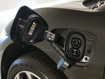 Jaguar I-PACE 400 90kWh R-Dynamic HSE Black 4WD (400 ps) - CARPLAY - KEYLESS E
