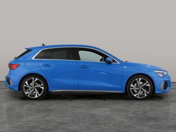 Audi A3 1.5 TFSI 35 S line Sportback S Tronic (150 ps)(comfort&sound) - 
