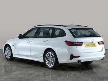 BMW 3 Series 2.0 330e 12kWh SE Pro Touring Plug-in (292 ps) - PERFORMANCE CON