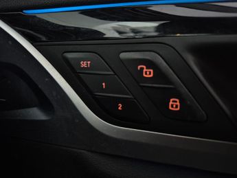 BMW iX3 80kWh M Sport (286 ps) - BMW LASERLIGHTS - ADAPT CRUISE - BLACK 